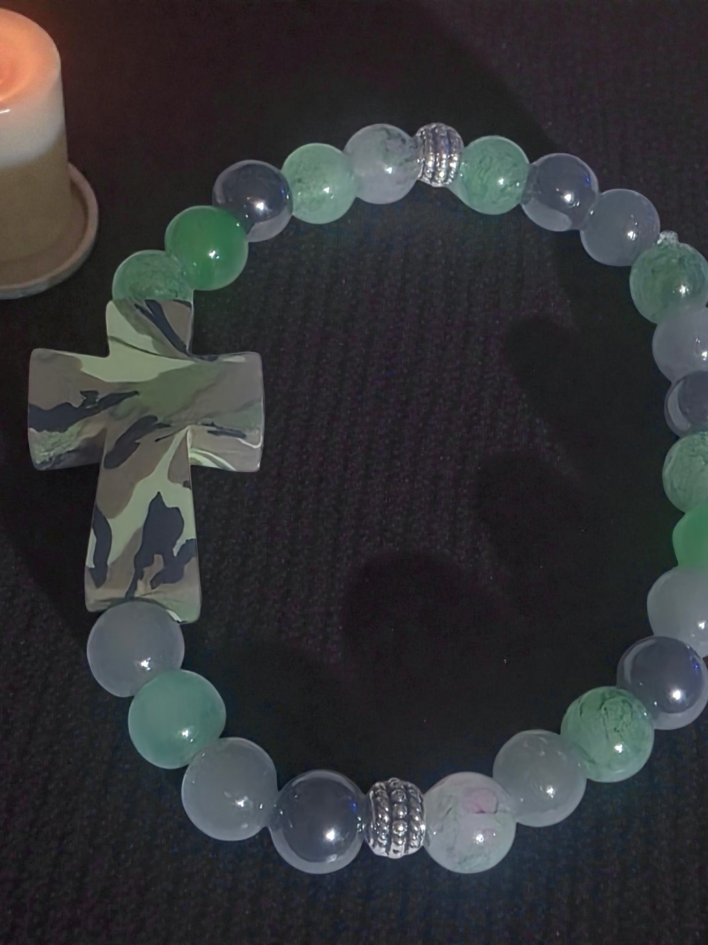Camouflage Cross Green Beaded Stretch Bracelet